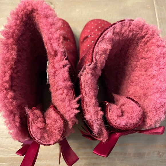 Ugg Bailey Bow Velvet Metallic Dot Boots - Picture 4 of 5